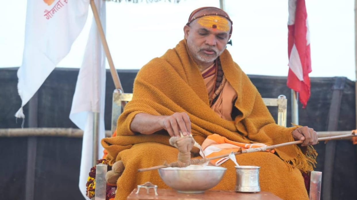 Ashutosh Brahmachari Shankaracharya should be sent to jail, he takes money from abroad in the name