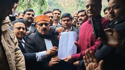 Unnao Protest against new UGC rules lawyers send memorandum to PM upper caste community warns of agitation