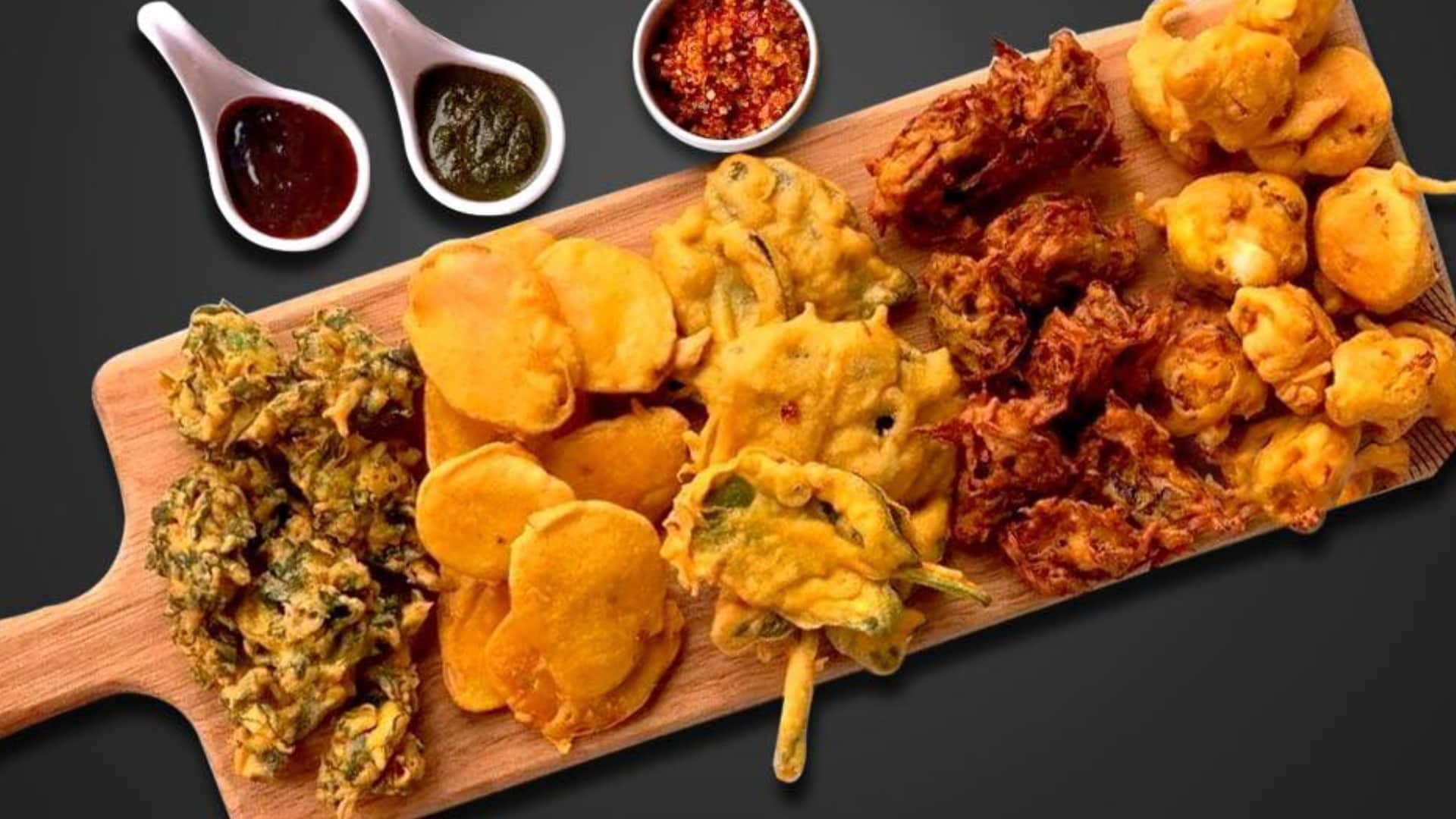 easy recipe of mix pakoda in hindi mix pakoda kaise banaen