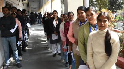 Tata Company has selected 400 youth in employment fair held at Government Polytechnic of Lucknow