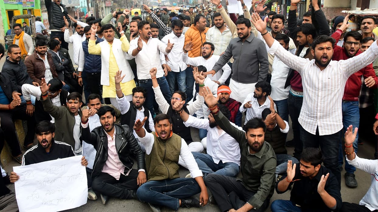 Kashi Vidyapith shut down in protest against new UGC rules and examinations not be held in varanasi