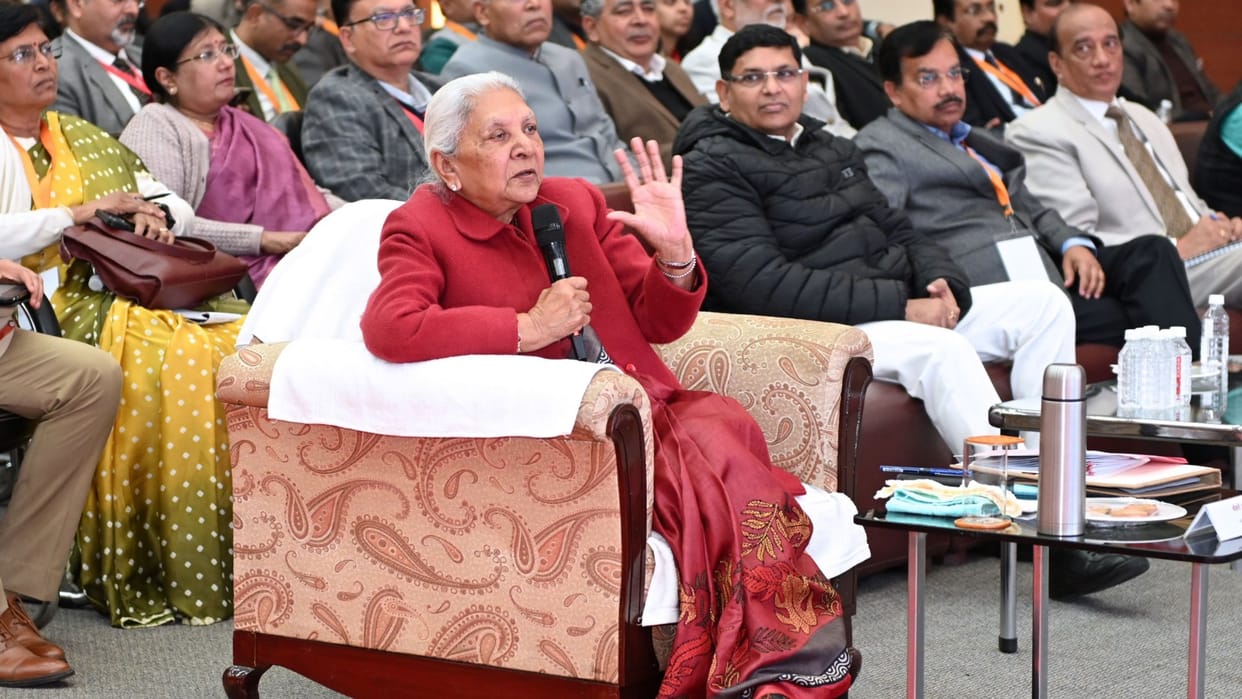 The Governor gave her suggestions at the closing ceremony of brainstorming on AI at AKTU.