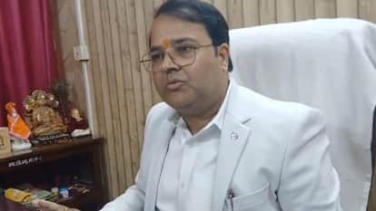 UP: Three days later, the government receives the resignation of GST Deputy Commissioner Prashant Kumar, who w