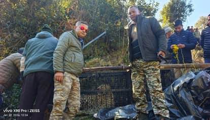 Leopard trapped in cage in Khutiyakhal, sent to Ranibagh Rescue Centre in nainital