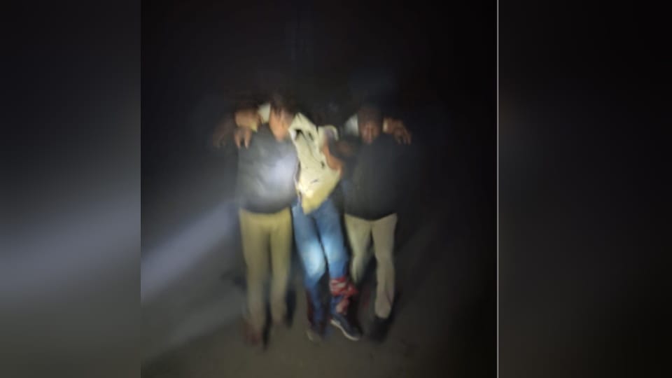 Meerut: Three Robbers Injured in Police Encounter After Looting Pearl Trader’s House in Meerut