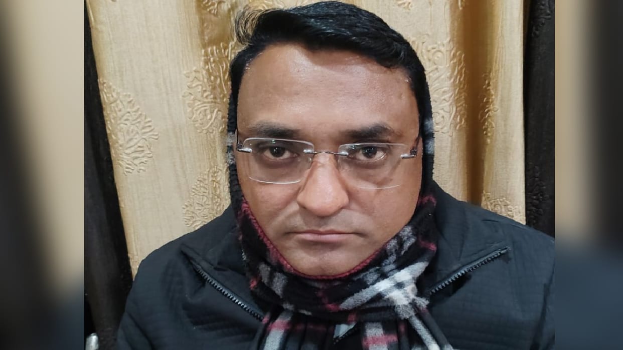 junior engineer arrested for taking bribe in budaun