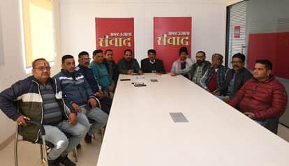 In Amar Ujala Samvad, dumper owners expressed their pain and said that the government should investigate