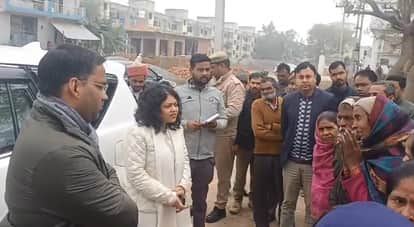 Kanpur CDO inspected Aasra housing project beneficiaries of the scheme shared their problems