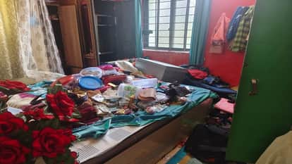 Thieves broke into five houses in the Mekaj Doctor Colony stealing valuables worth lakhs of rupees Police are