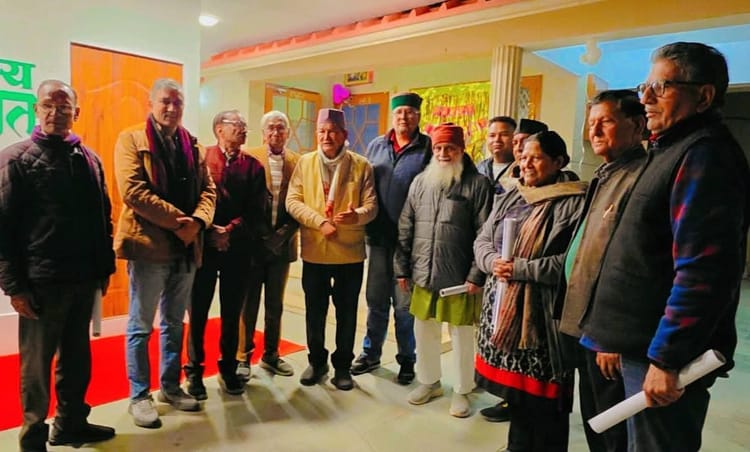 Dehradun: अंकिता भंडारी हत्याकांड न्याय यात्रा के लिए आठ फरवरी को होगी महापंचायत, पूर्व सीएम के घर हुई बैठक