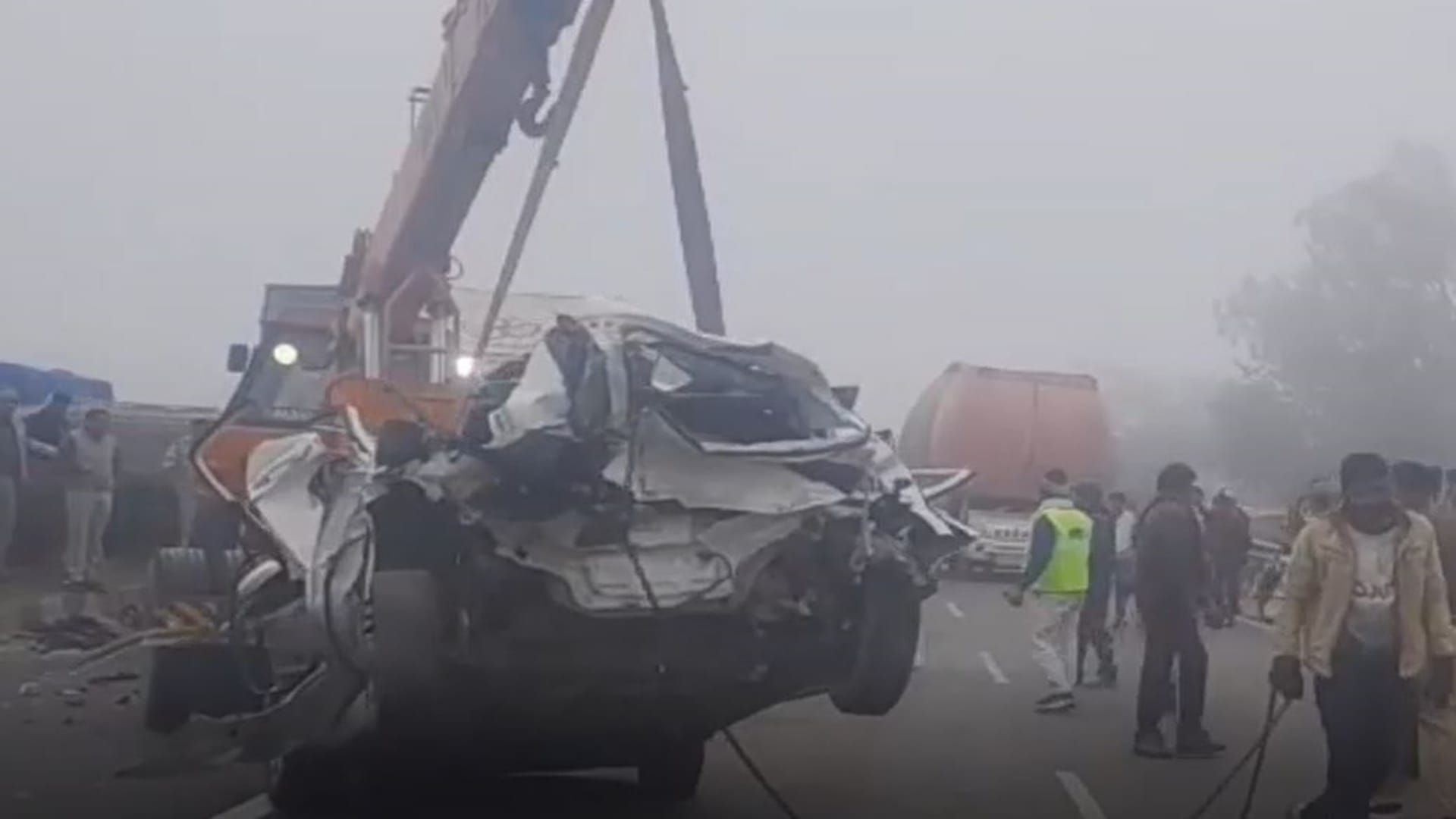 भीलवाड़ा में घने कोहरे के कारण हुआ हादसा