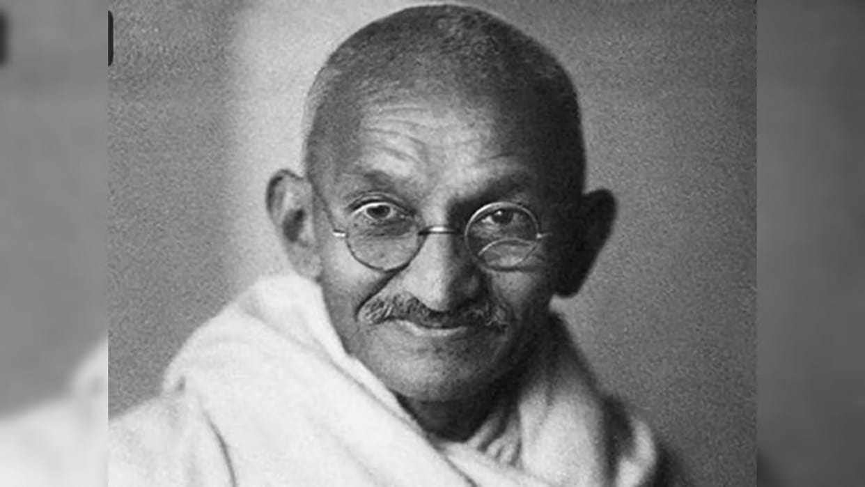 Death anniversary special: Bapu's ashes were brought to Sangam in a Ford truck