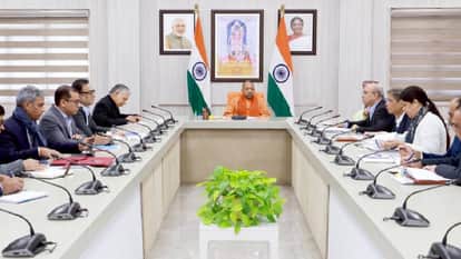 UP: CM Yogi says that ASHA and Anganwadi workers should receive their honorarium on a fixed date every month;