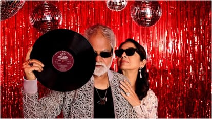 Vadh 2 Movie Stars Sanjay Mishra Neena Gupta stunning bold and Killer Photos Goes Viral