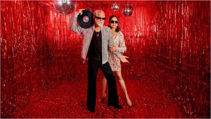 Vadh 2 Movie Stars Sanjay Mishra Neena Gupta stunning bold and Killer Photos Goes Viral