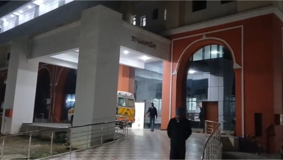 patna News Sub-divisional-hospital-flooded-as-referral-hospital-bihar Health System PHC CHC