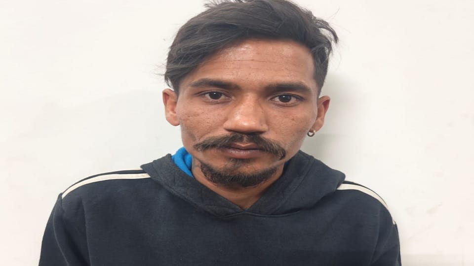 आरोपी