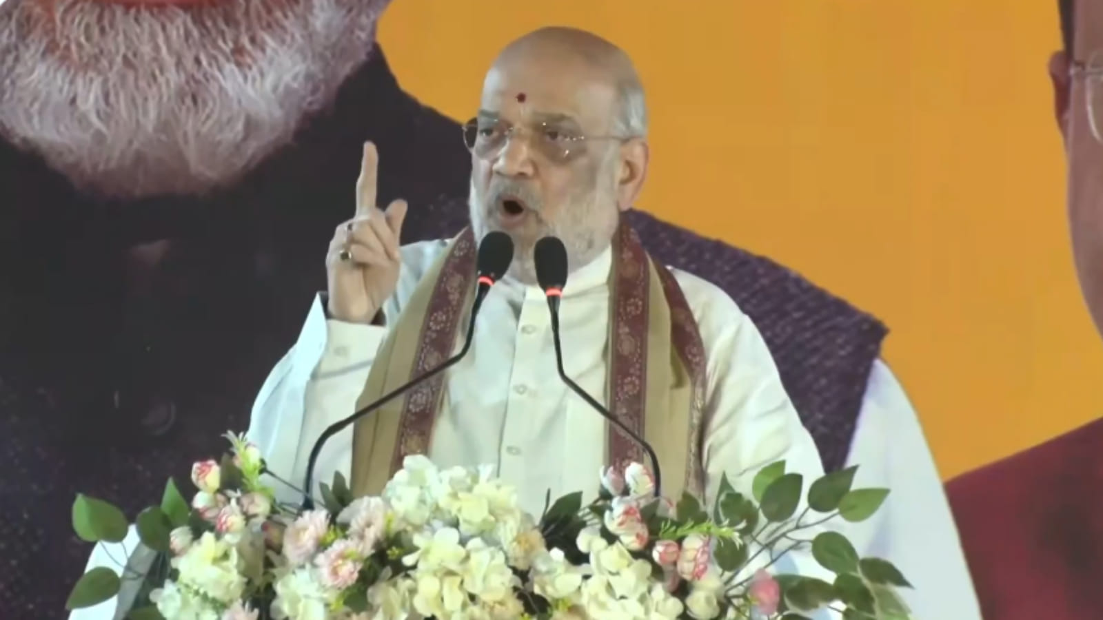 पश्चिम बंगाल में अमित शाह ने रैली को किया संबोधित