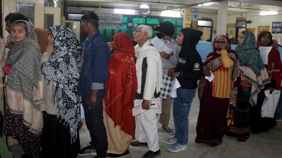 Cold and icy winds increase joint pain