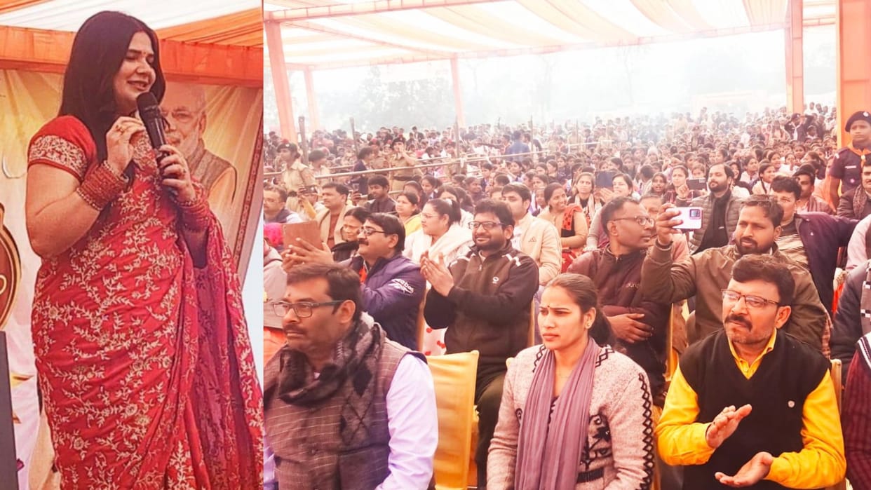 Pindra festival Varanasi Swati Mishra Manoj Tiwari Dinesh Lal Yadav Nirahua and Pawan Singh performed songs