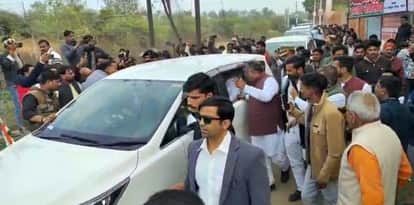 UP Mahoba Clash Minister pushes village heads slogans raised against political interference