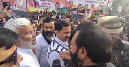 UP Mahoba Clash Minister pushes village heads slogans raised against political interference