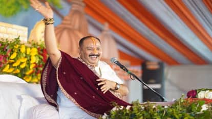 Magh Mela: Storyteller Pradeep Mishra said – True devotion and connection with the heart is the path to Shiva