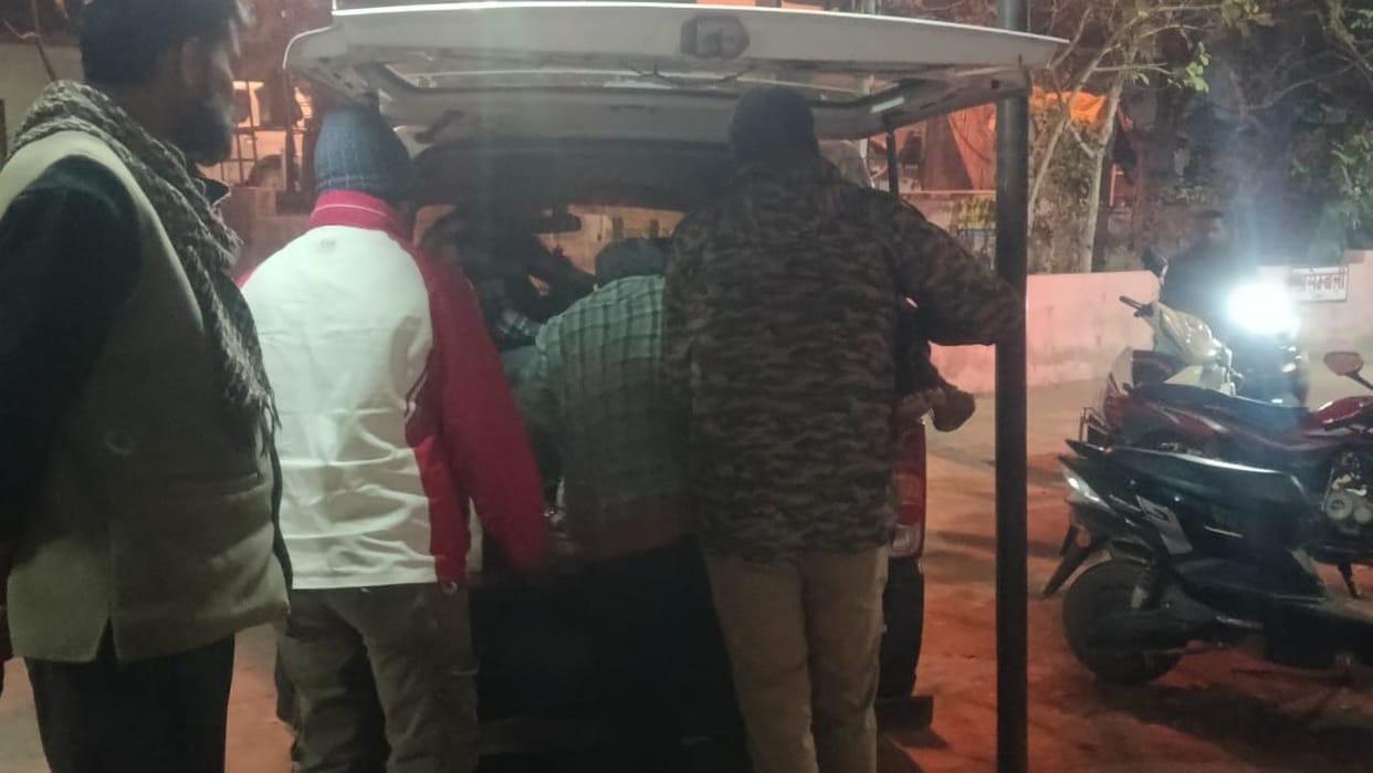 Lalitpur: Woman's health deteriorates during train journey, declared dead by doctor in Talbehat