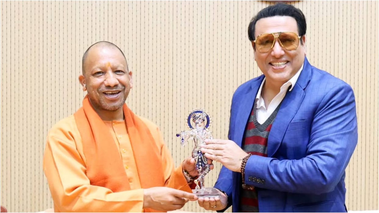 Bollywood Actor Govinda Meets With Cm Yogi Adityanath presented Lord krishna idol