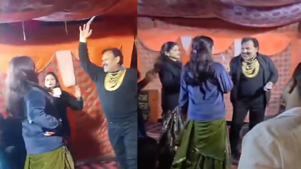 युवतियाें के साथ ठुमका लगाते दिखे जिला पंचायत के पूर्व सदस्य