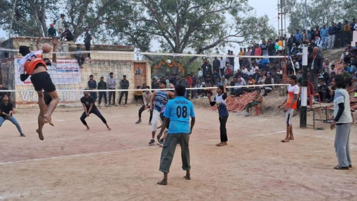Volleyball Faculty of Arts defeated Faculty of Social Sciences taking revenge for last year defeat