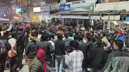 Vikasnagar News Passersby were beaten police officers were assaulted police outpost in-charge insignia was tor