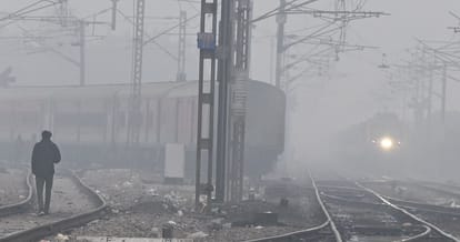 Kanpur Weather Daytime temperature drops by 4.1 degrees increased chill due to snowfall in mountains
