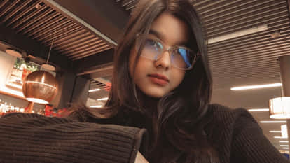 Kanpur: Jewelry worth 4.20 lakh stolen from a woman's bag during air travel