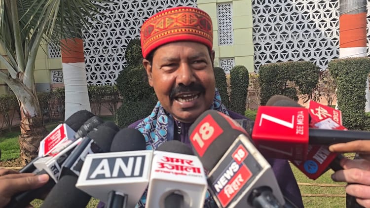 Bihar : बजट सत्र के आगाज पर ही विपक्ष के तीखे तेवर, भाई वीरेंद्र बोले- नीट मामले में अपनों को बचा रही सरकार