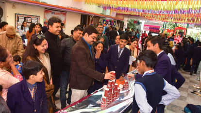 Enthusiasm shown in "Utsav-e-Bachpan" carnival