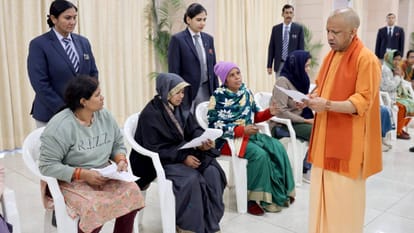 CM Yogi impressed by Anabi Ali words during Janta Darshan and ordered her admission in convent school