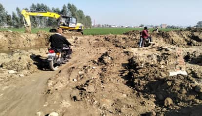 Temporary diversion bridge over Levada river damaged, making travel difficult for people