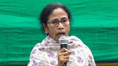 CM Mamata Delhi Visit Delhi Police Banga Bhavan confrontation sensitivity over victims of Bengal ECI SIR