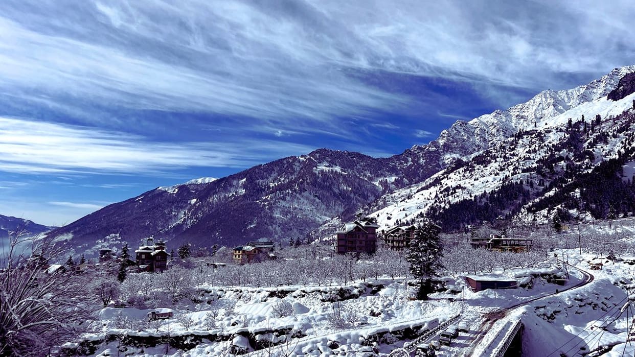 Himachal Weather Atal Tunnel closed due to snow rain and snowfall expected in today