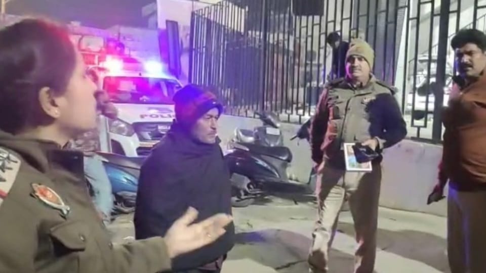 BMW and fire brigade vehicle collide female inspector accused of bias Jalandhar