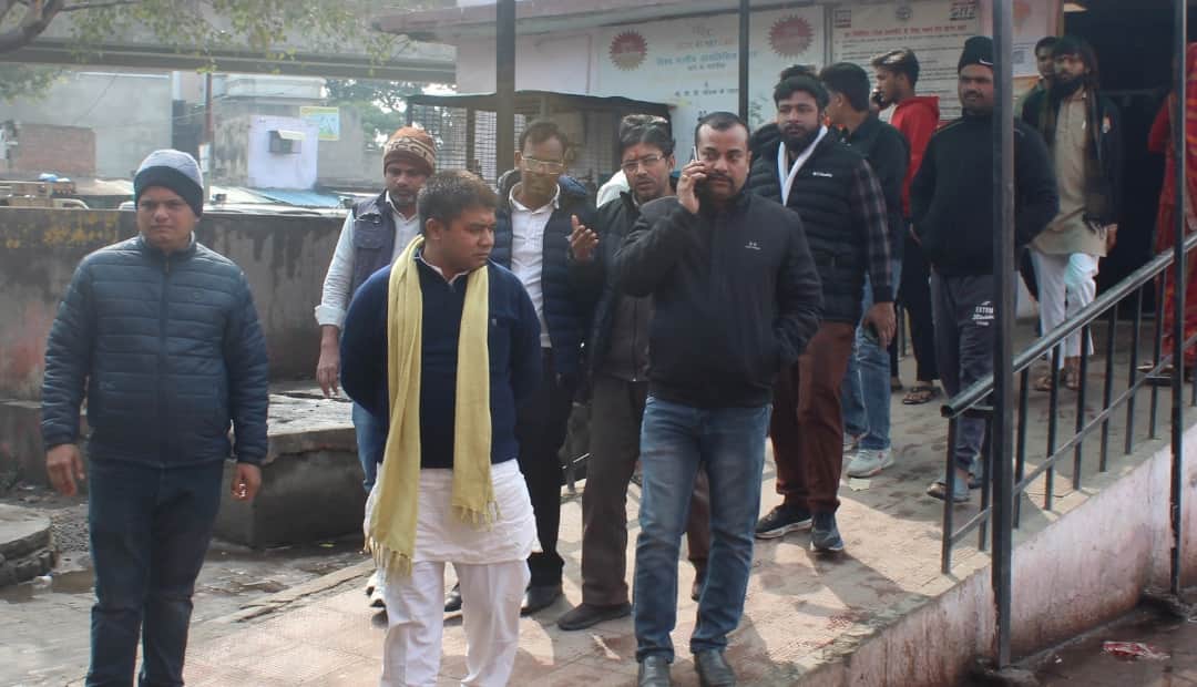 RSS district functionary was attacked, dragged out of his car and beaten In Hathras