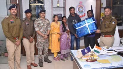 Farewell ceremony organized for head constable Shamnath Maurya and Mahesh in Jagdalpur