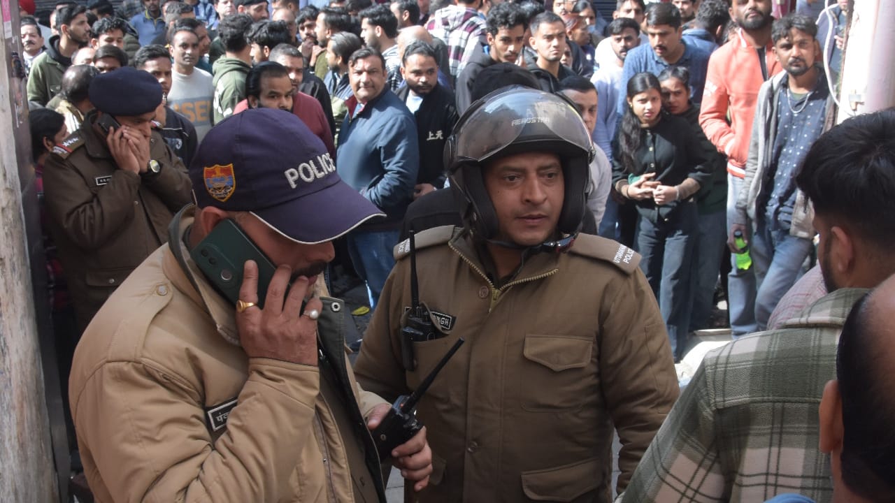 Dehradun Gunjan Murder Case distraught mother is in a terrible state Gunjan screams still echo in ears