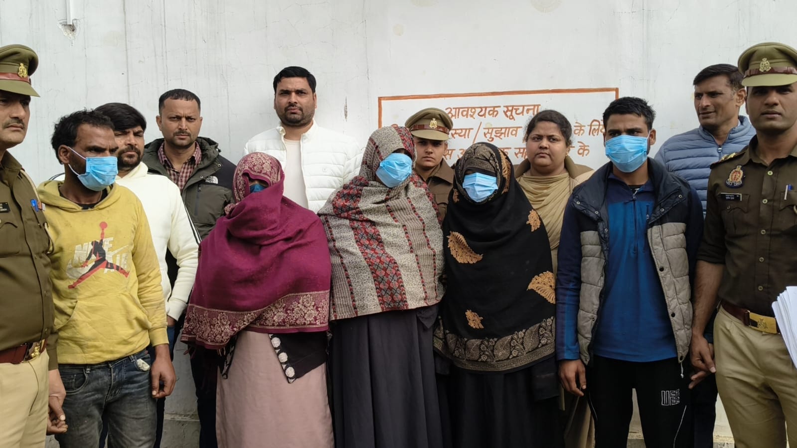 Saharanpur: Five arrested in masked theft at diamond showroom, jewellery worth rs3 crore recovered