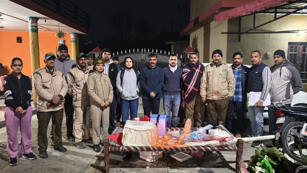 Sirmour Gun and weapons recovered along with wild animal meat police take accused into custody