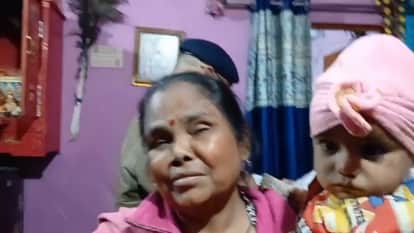 Kanpur Deepika was lying unconscious on the bed everything had calmed down after the argument