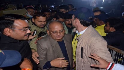 Punjabi singer Mika Singh night at Aligarh Numaish