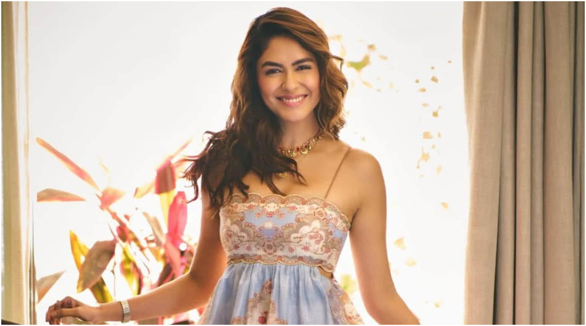 Mrunal Thakur Battling Self Doubt Insecurity Says I Feel Underconfident At Times I Am Discovering Myself