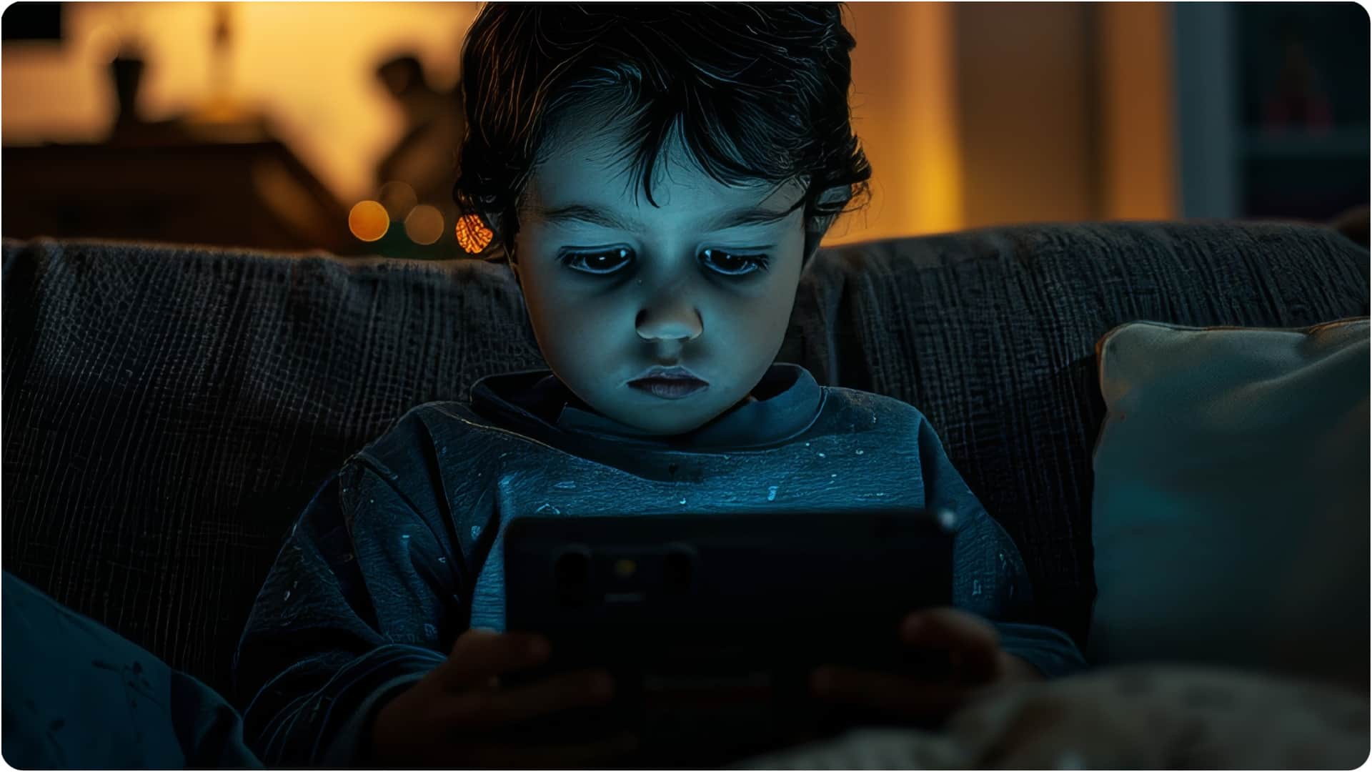 younger siblings spend more time on screens than Bigger ones baccho ka screen time badhna